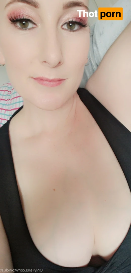 Aussie Stripper 15367569