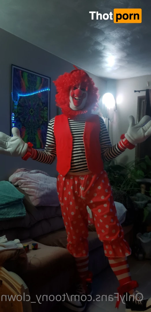 Trixy the Clown 7666046