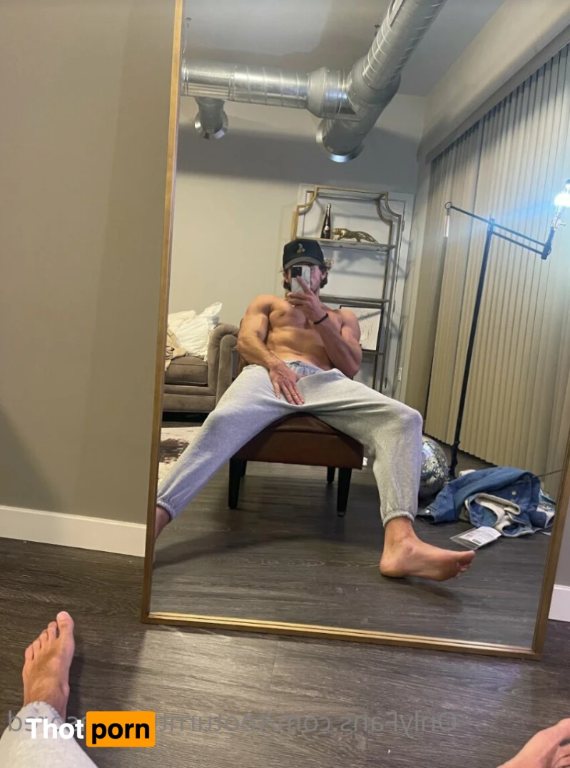 Is too turnt tony a porn star