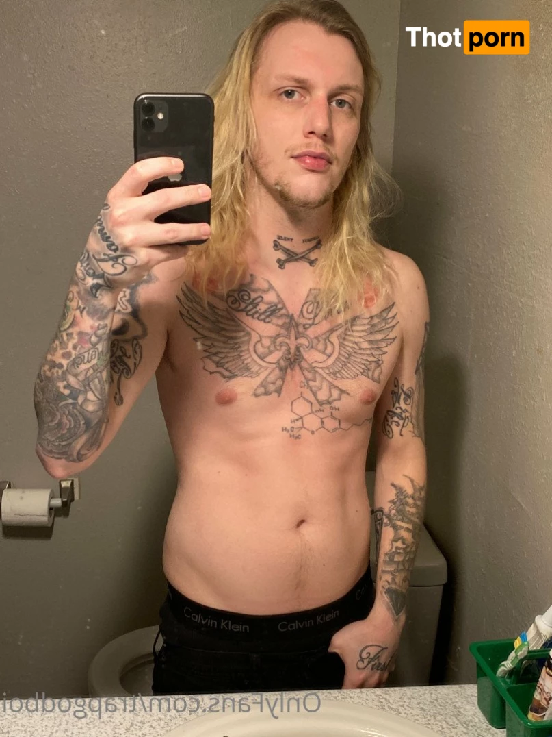 trapgodboi 2612451