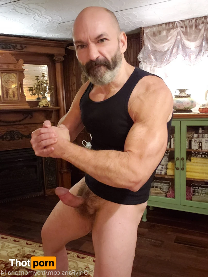 Troy Montana 15341882