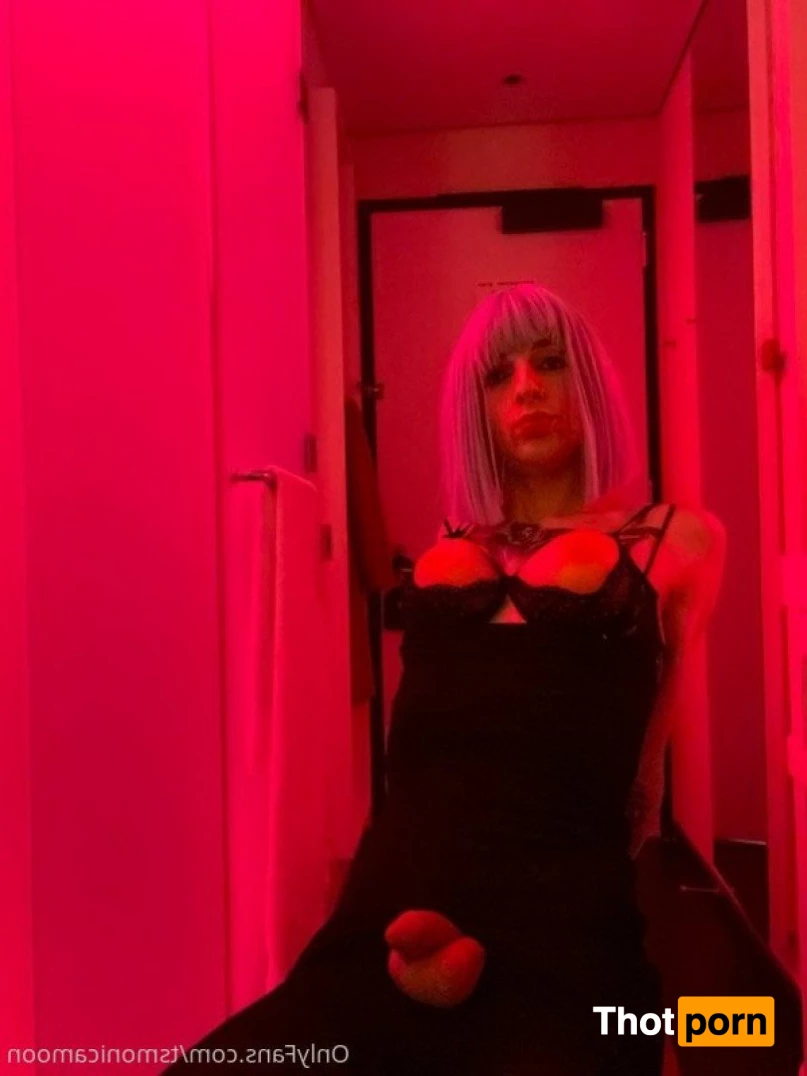 TsMonicaMoon 2893586