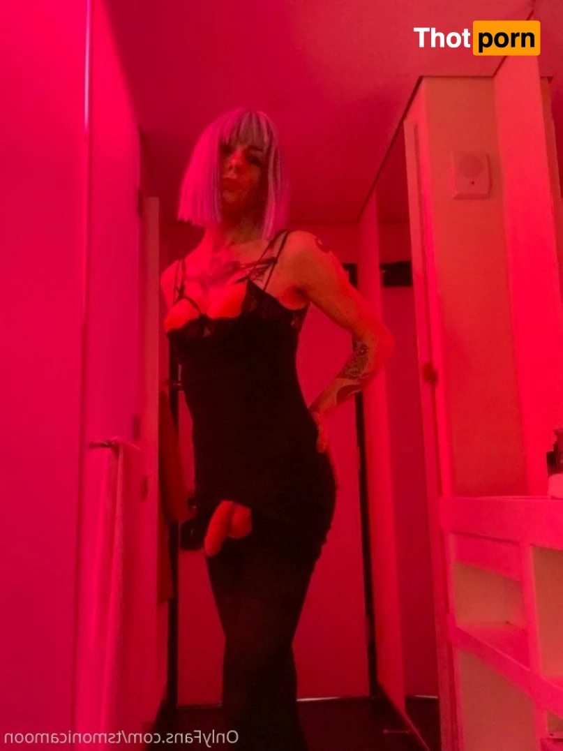 TsMonicaMoon 2893614