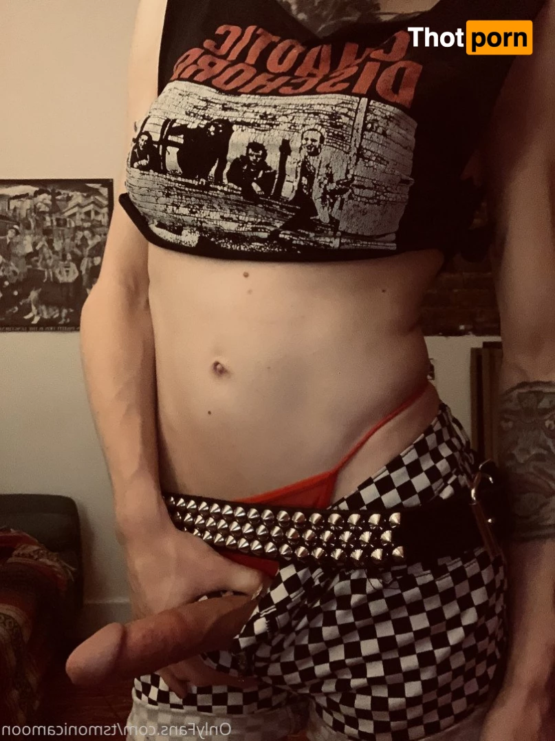 TsMonicaMoon 2893637