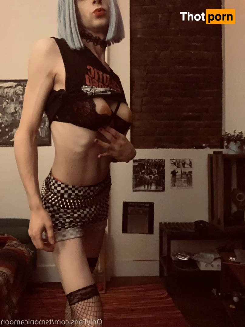 TsMonicaMoon 2893673