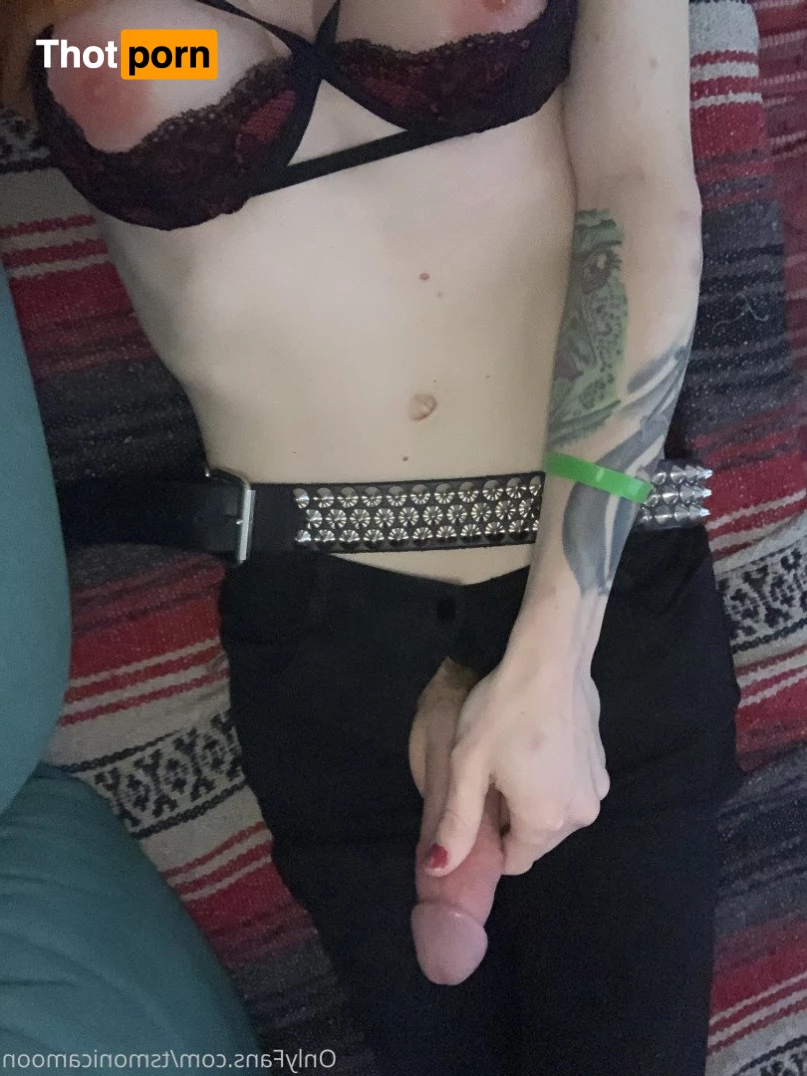 TsMonicaMoon 2893686