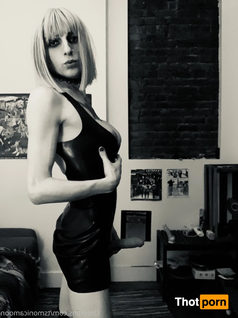 TsMonicaMoon 2893716