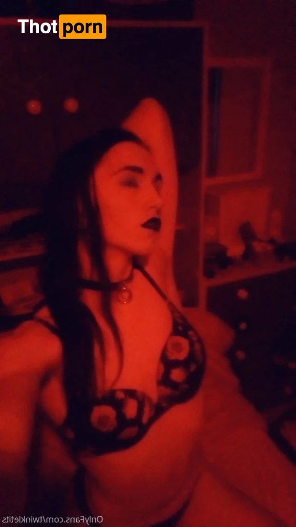 small titty trans gf (on hiatus) 2647138