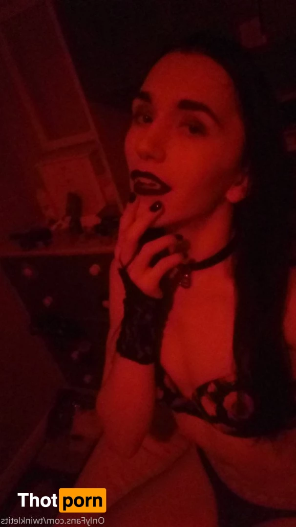 small titty trans gf (on hiatus) 2647157