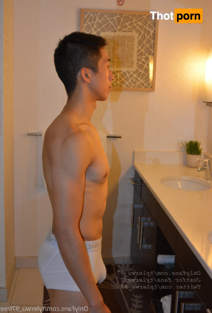 Tyler Wu | Free page woooo 15251766