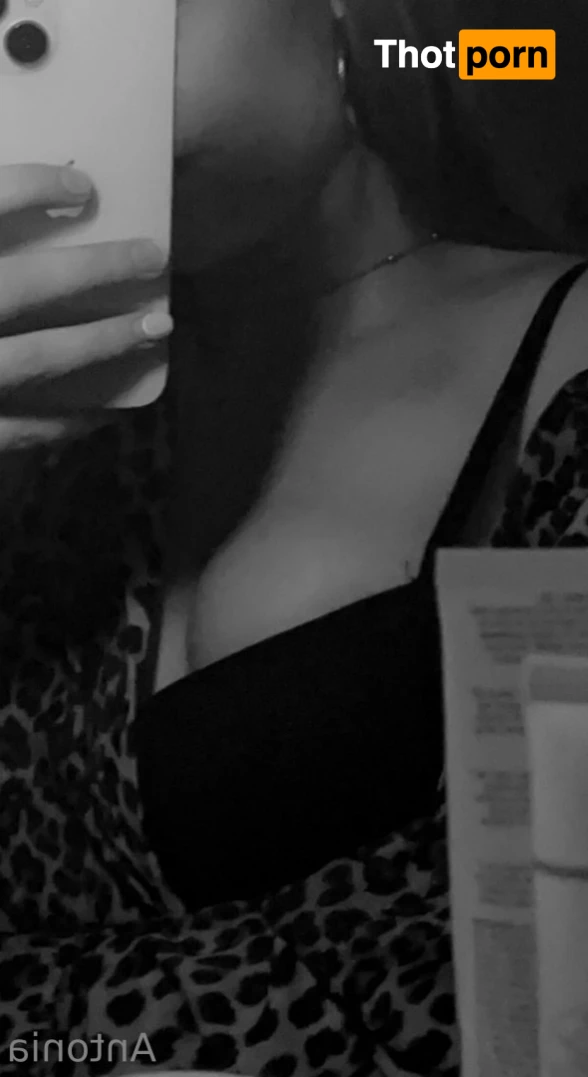 imhotantonia 6186863