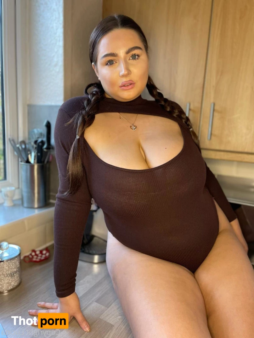 🇬🇧 Luci May 🇬🇧 Big Tits Performer 😈 6186541