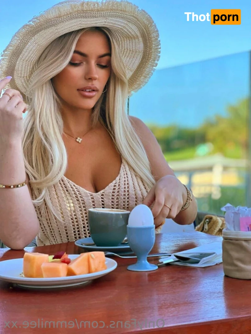 🍑﻿🍑﻿Emily🍑﻿🍑﻿ 15247347