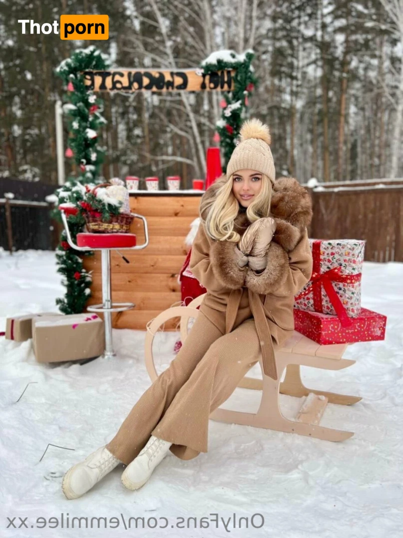 🍑﻿🍑﻿Emily🍑﻿🍑﻿ 15247538