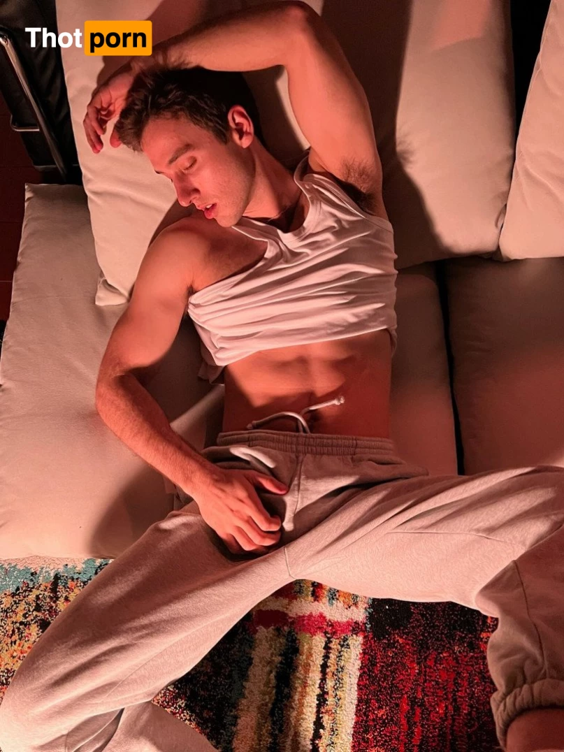 uronlyhotguy 2619590