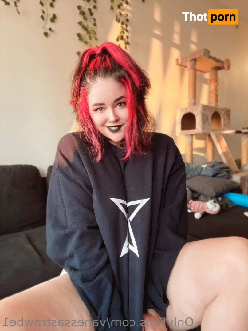 Vanessa 🍓 15131582