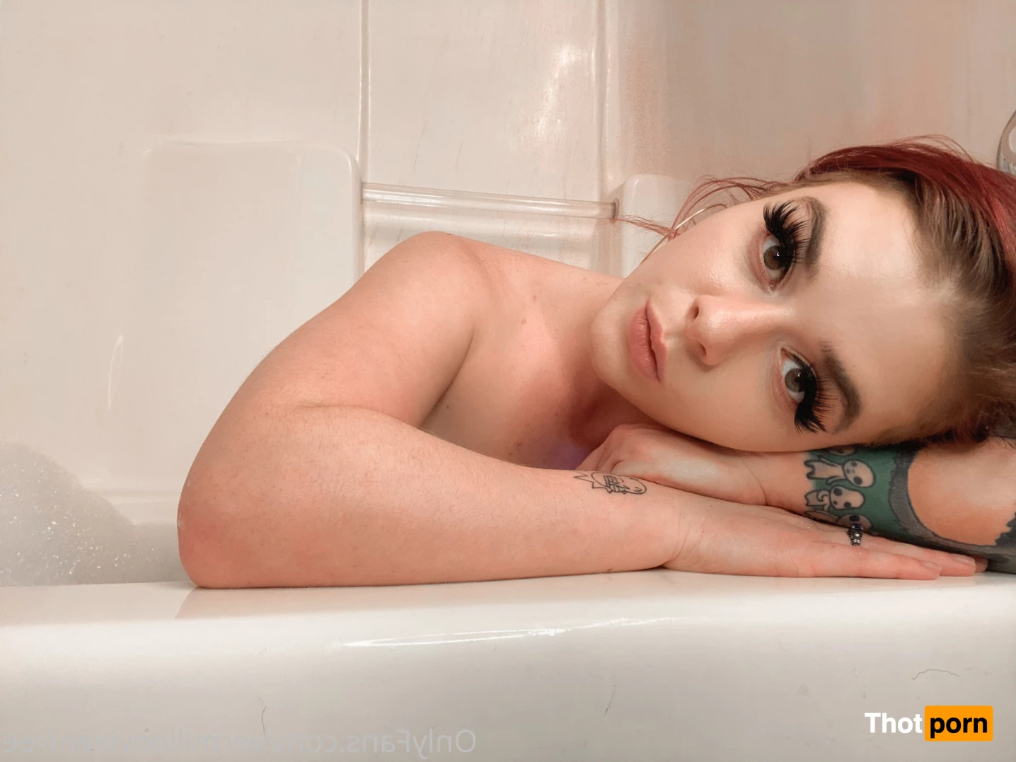 Vermillion Vixen FREE 5832416