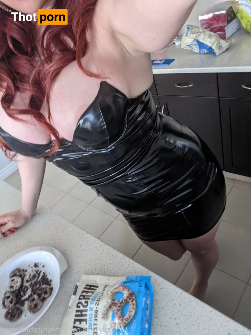 VeronicaBlakeFree 2589593