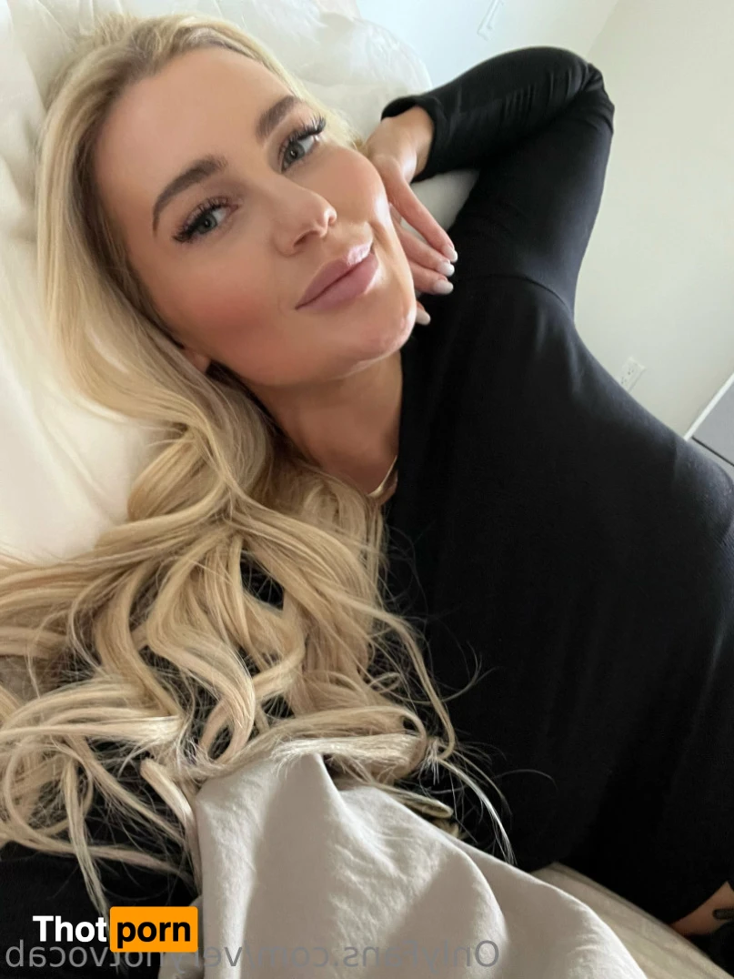 veryhotvocab 14915079