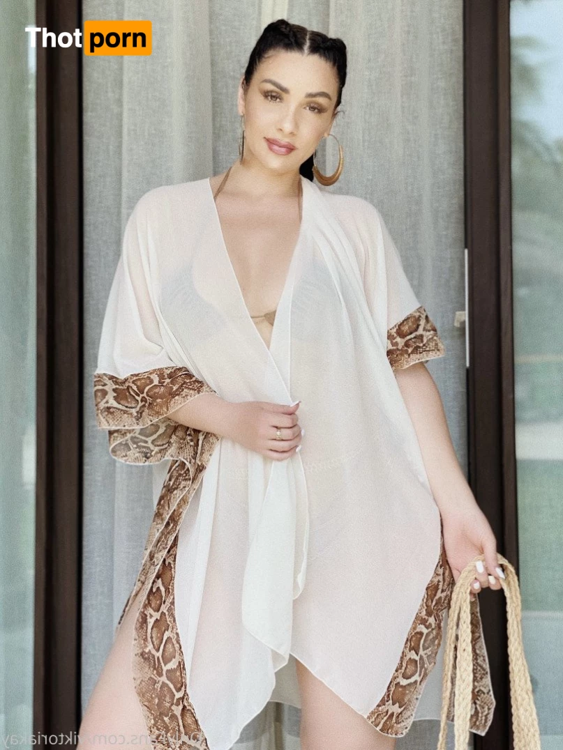 Viktoria Kay 2589859