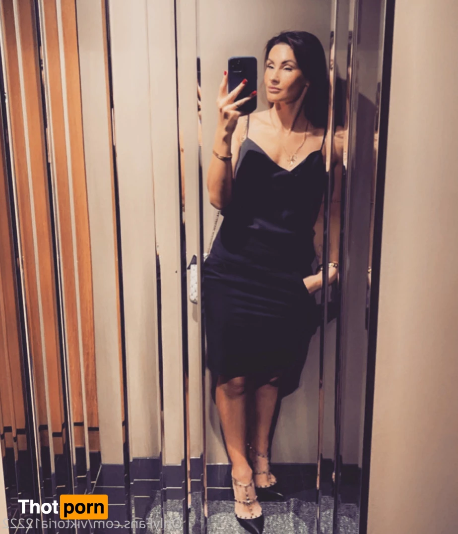 💚𝗬𝗢𝗨𝗥 𝗦𝗟𝗨𝗧𝗧𝗬 𝗚𝗜𝗥𝗟 𝗡𝗘𝗫𝗧 𝗗𝗢𝗢𝗥💚 10313012