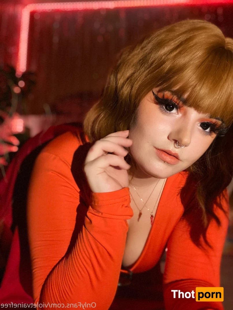 Violet Vaine 5863741