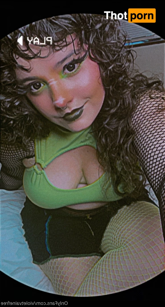 Violet Vaine 5863799