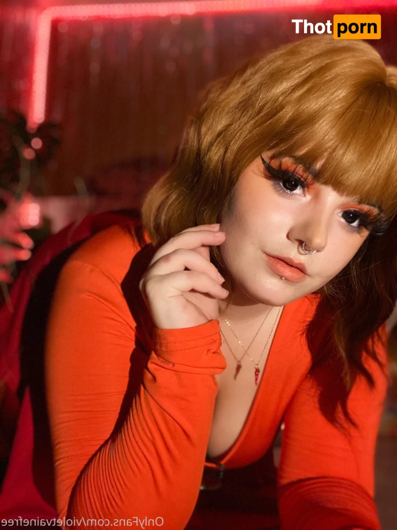 Violet Vaine 5863879