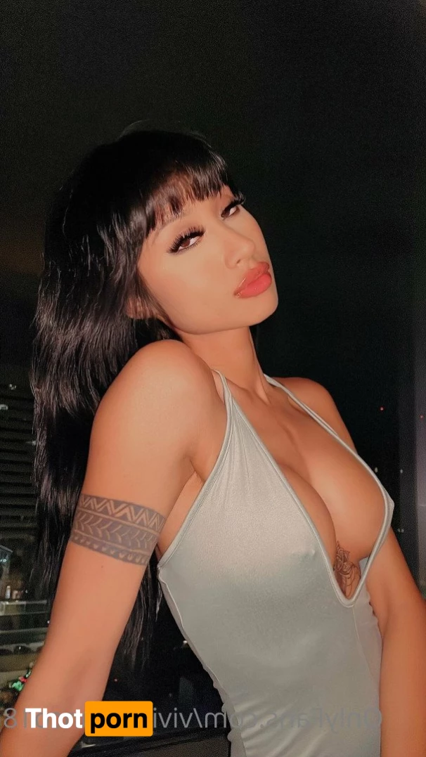 Princess Vivian🫅🏻 2850743