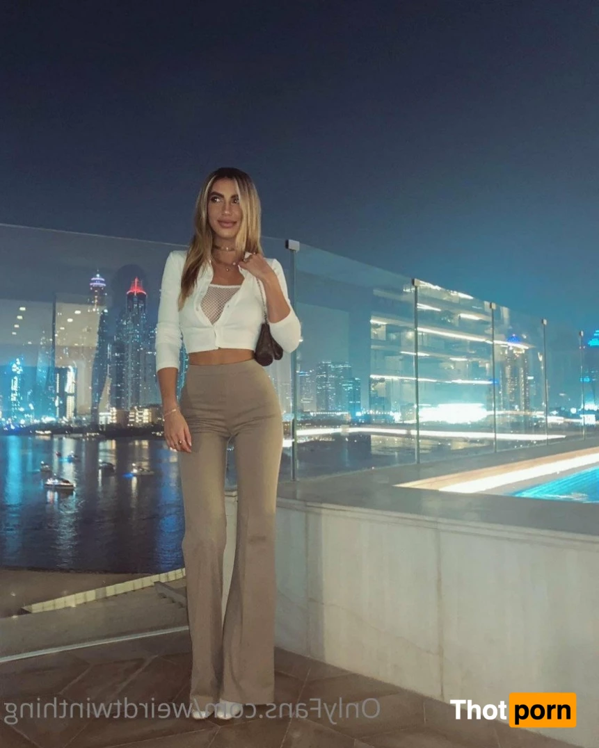 Weirdtwinthing 2848803