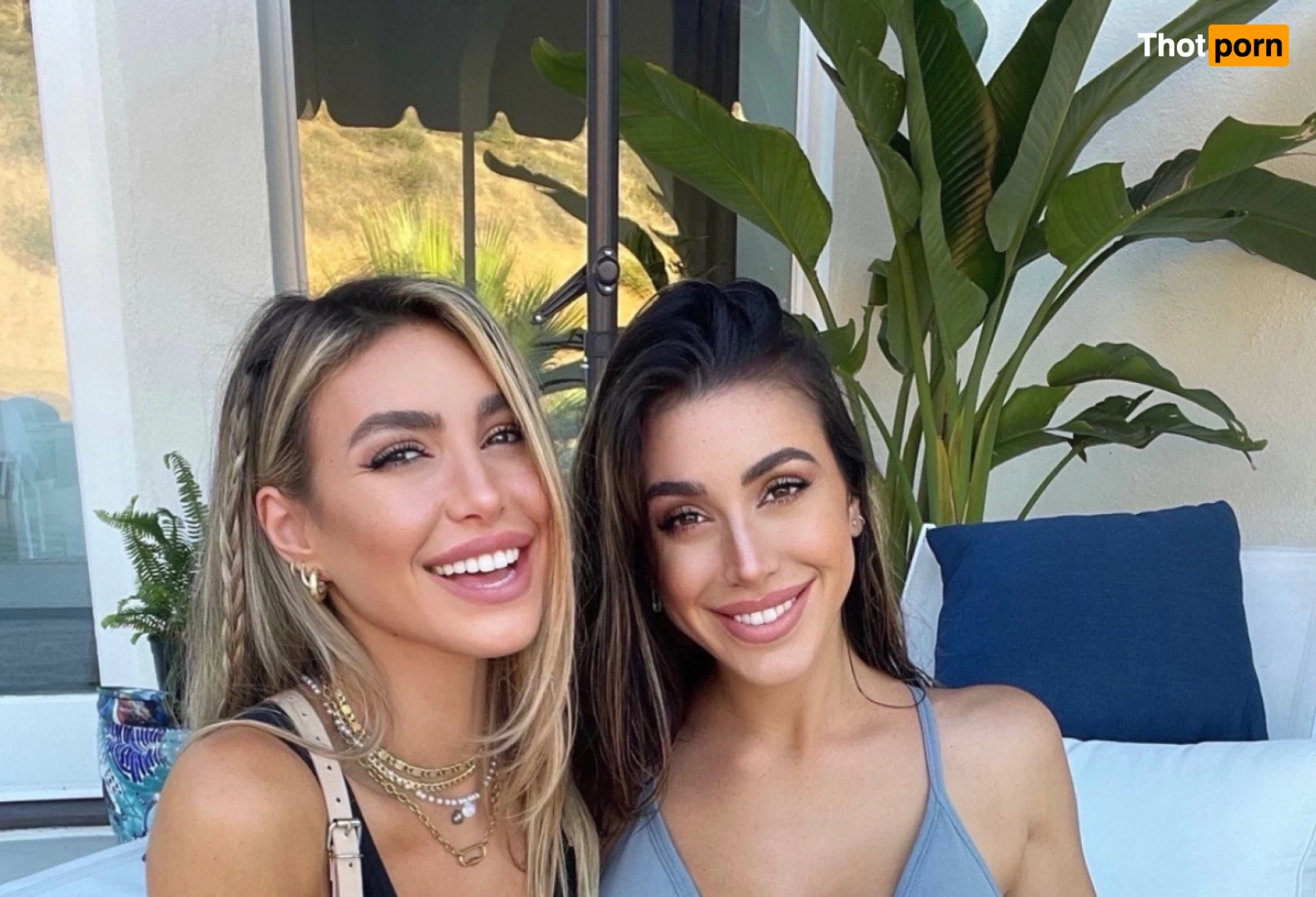 Weirdtwinthing 9736854