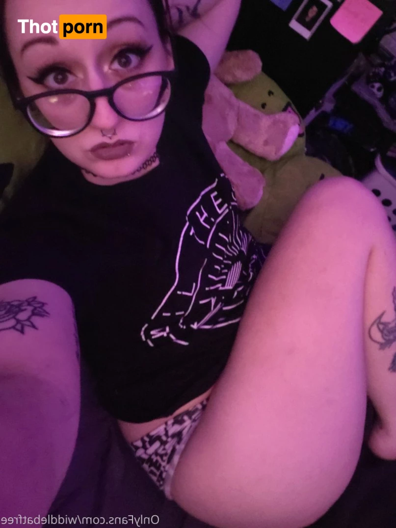 𖤐 bad witch 𖤐 2580805