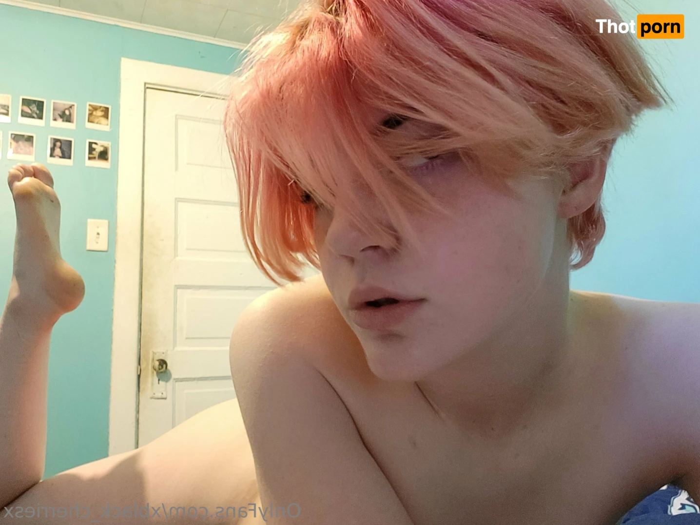 xblack_cherriesx 14733452