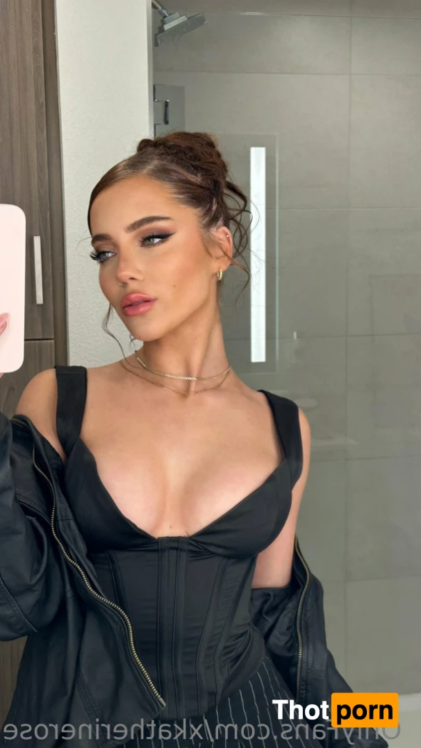 🌹Katie Rose🌹 14730987