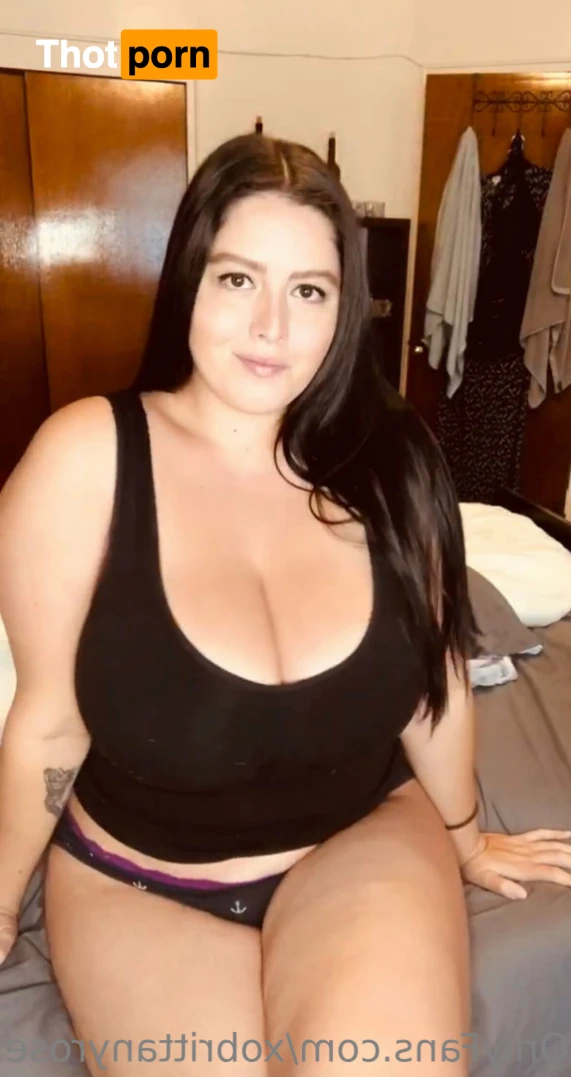 Brittany Rose 14729800