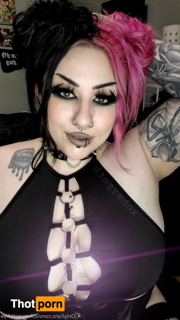 Follow for FREE! 7563958