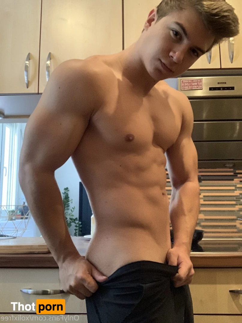 xolix FREE ®️ 2579939