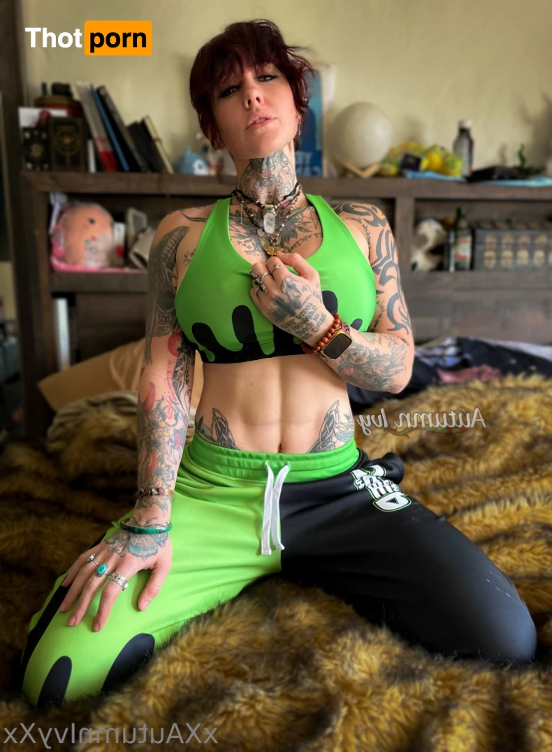 Autumn Ivy 🔪 9433575