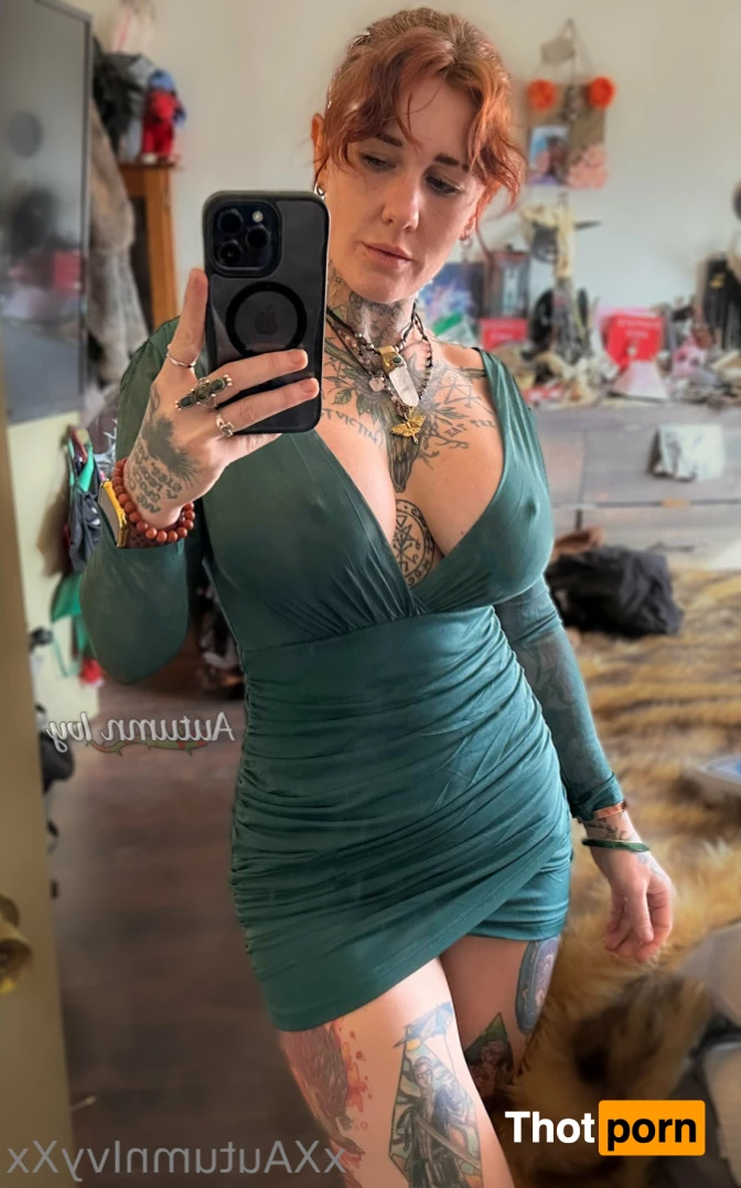 Autumn Ivy 🔪 9433679