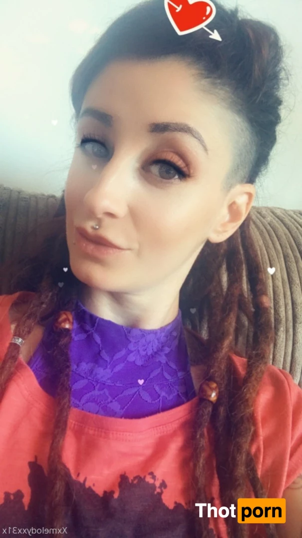 Melody 🖊 erotic stories and audios 5861181