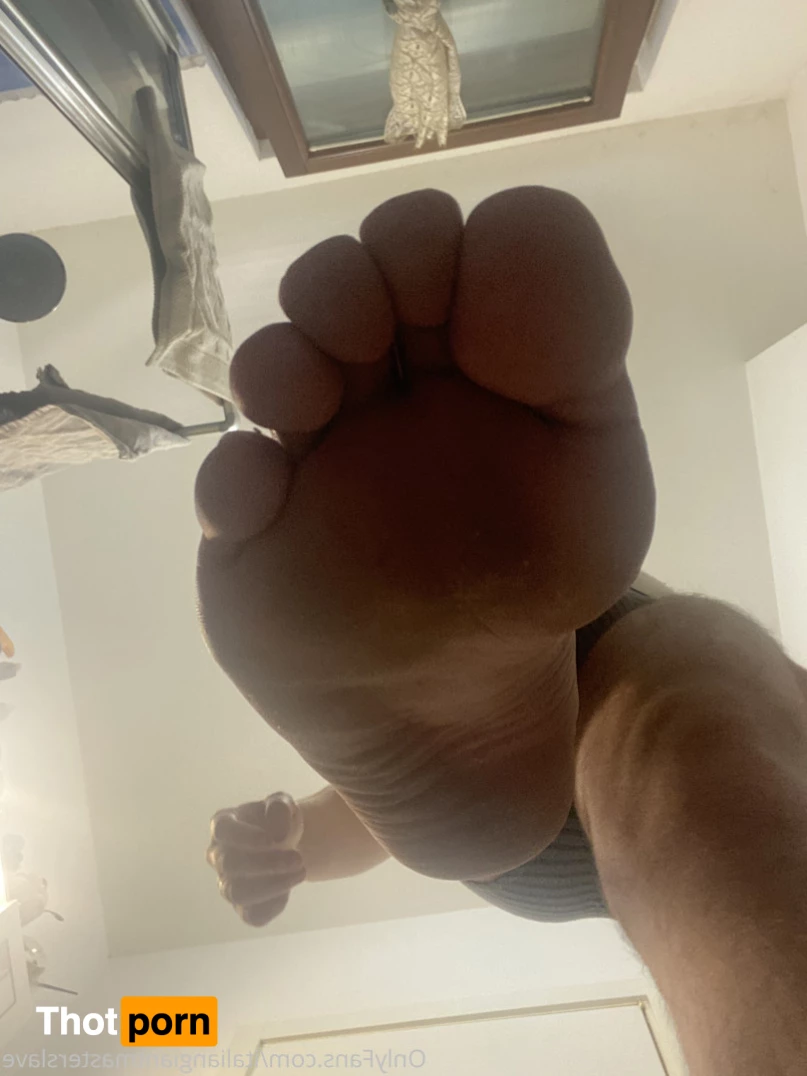 youloveyourkingfeet 6089948