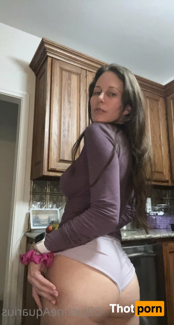 Goddess Justine 2571265