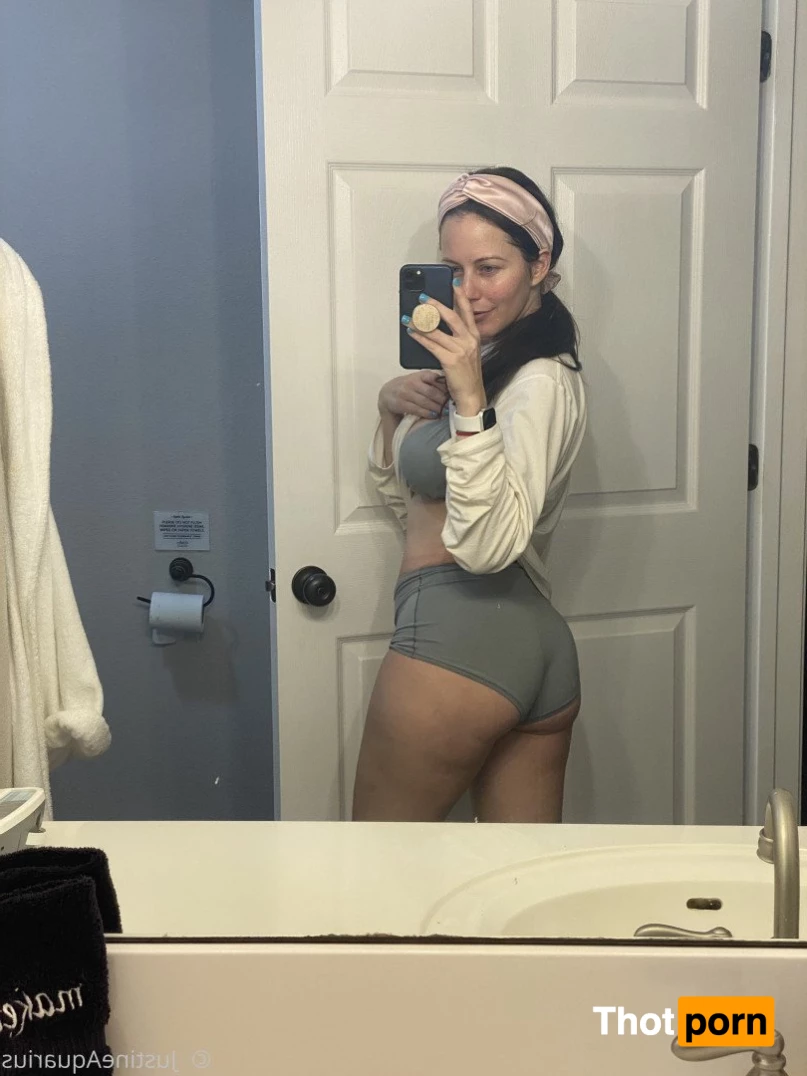 Goddess Justine 2571325