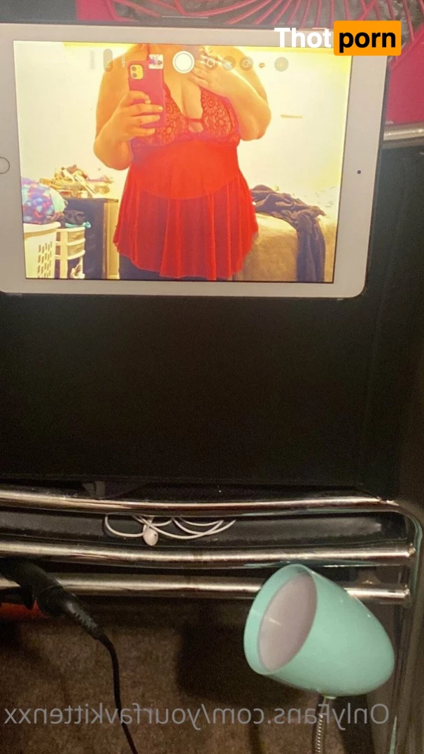 yourfavkittenxx 2571374