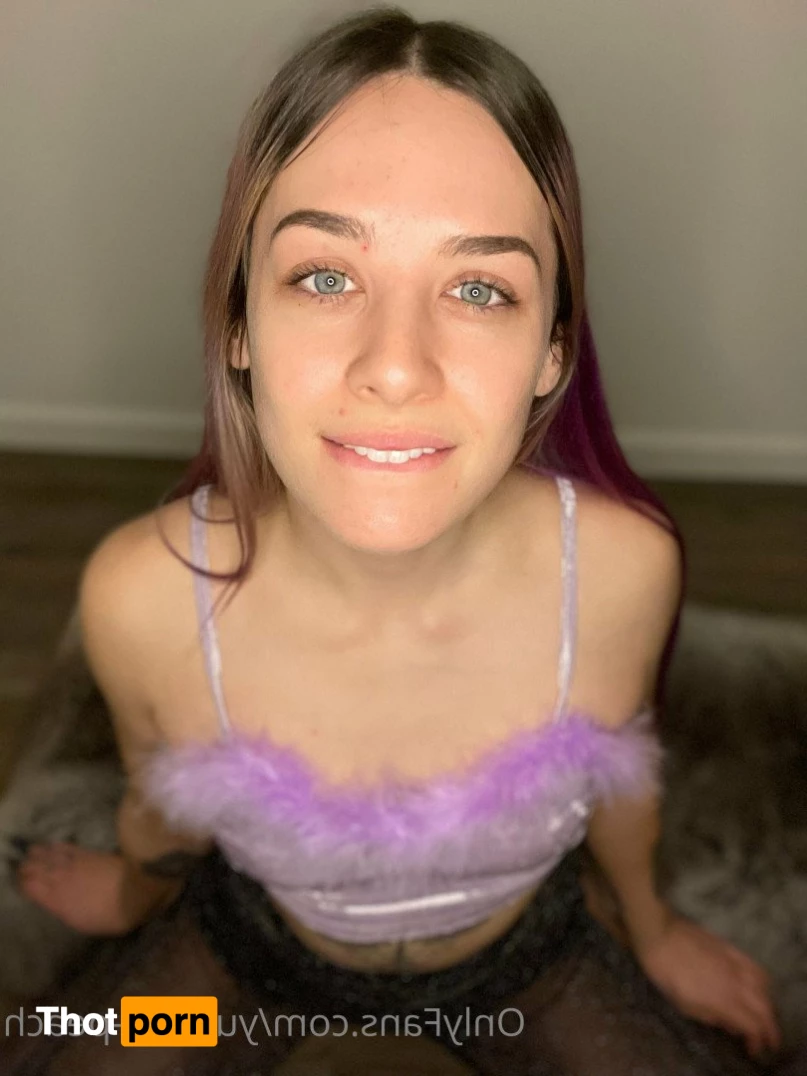 ✨violet✨ 2568431