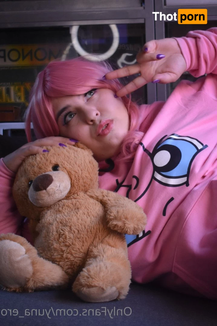 Yuna Cynthia 2577708