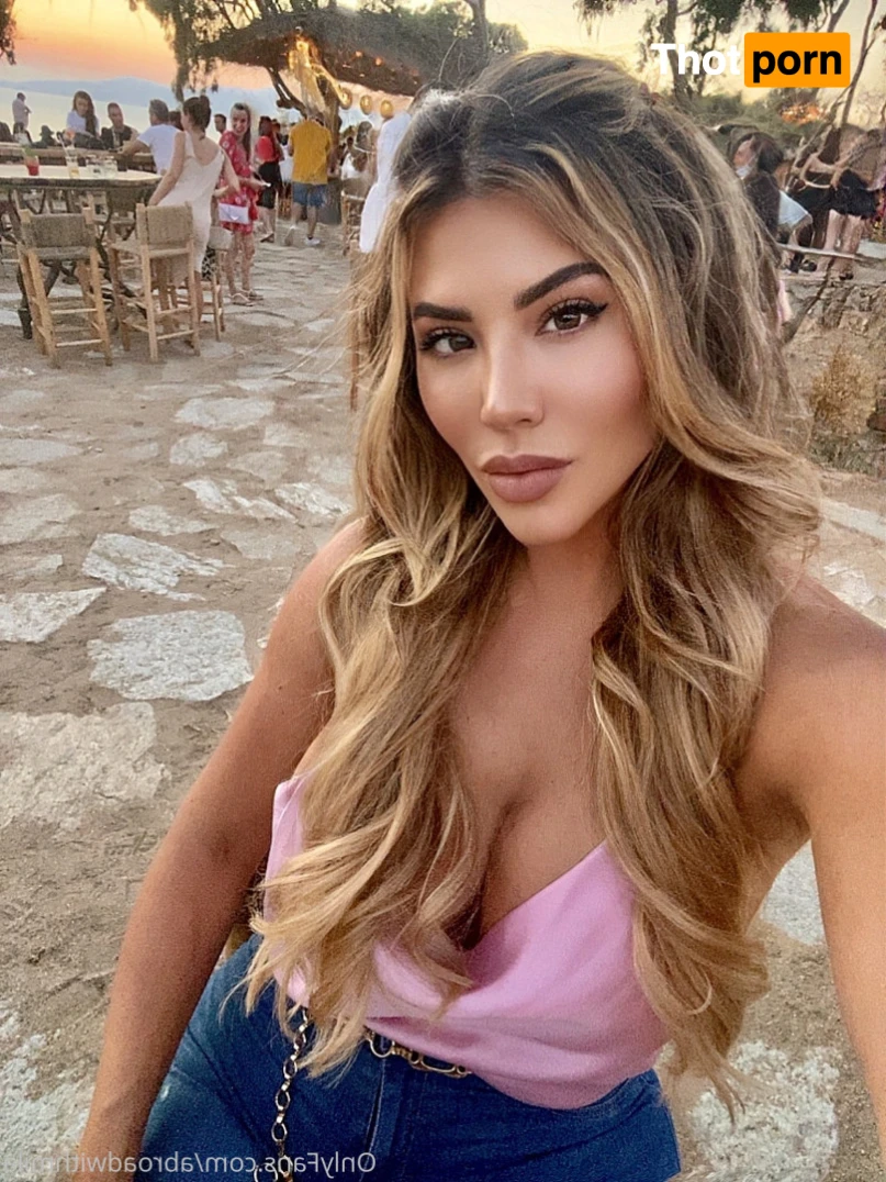 Abroad with Mila 14650982