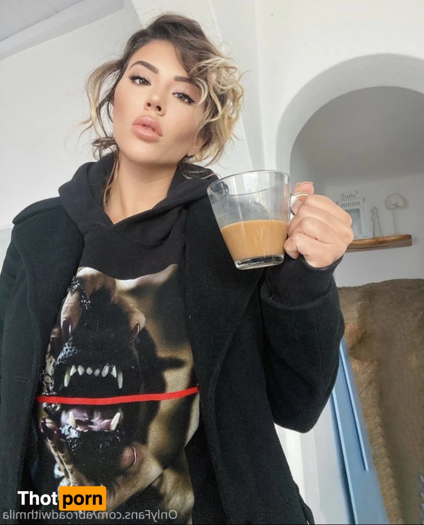 Abroad with Mila 14652541