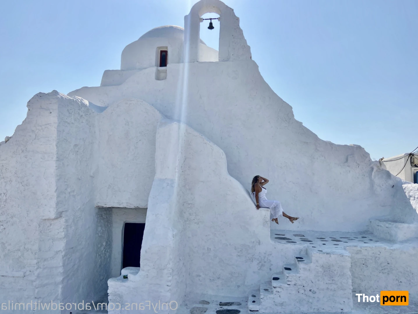 Abroad with Mila 14653077