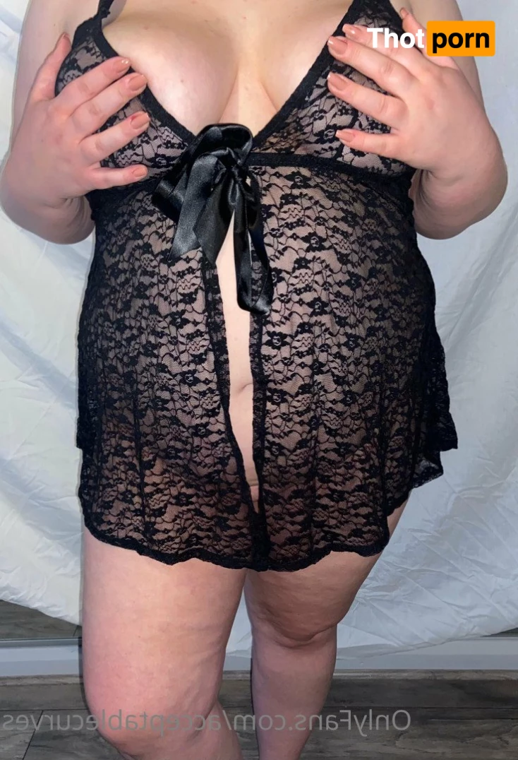 Acceptablecurves 4674889